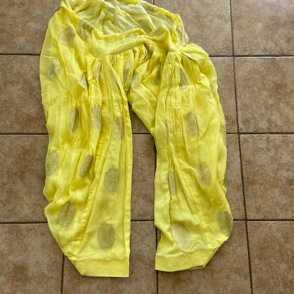 punjabi salwar suit - Picture 3 of 3